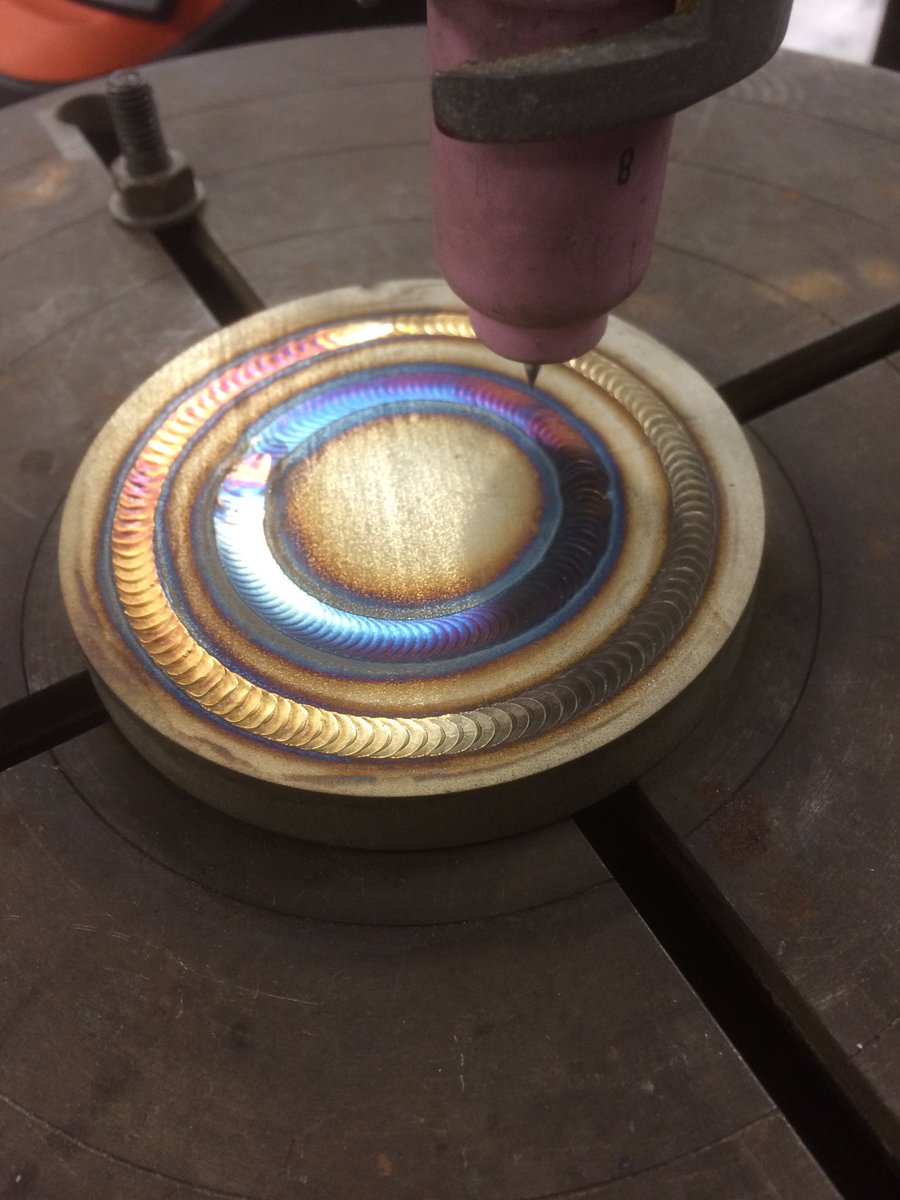 NTUmetal's tweet photo. @adbe_technical @kerry_truman @Kemppi_Welding rudimentary #circ.weld for a demo #pulsedarc #ACX panel control,love it https://t.co/ksg1NyH7aN