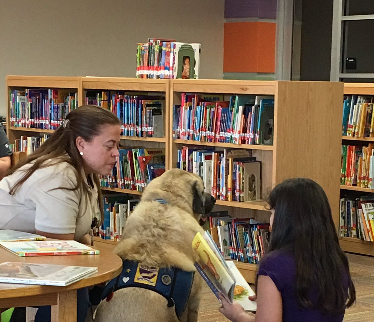 Paws4HeartsWTD's tweet photo. It's #nationalspayday so don't forget to fix your friends and keep reading! #readprogram #spayandneuter #paws4heartswtd https://t.co/H4r8LxwwNE