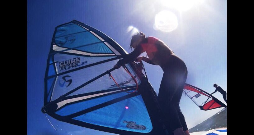 AriadnaAlonsoT's tweet photo. 🏄🏼‍♀️💙 https://t.co/oq17LnPGoK