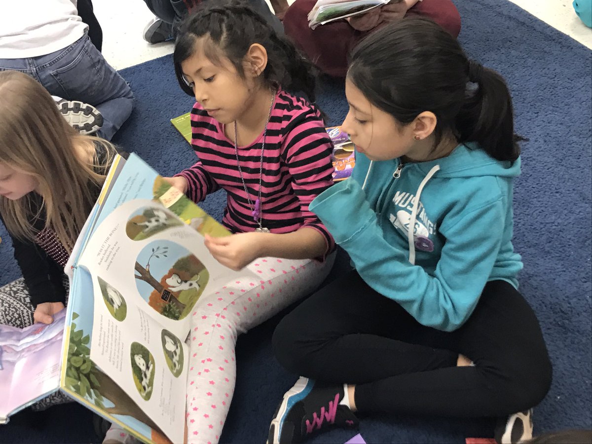 Ms_Dey2's tweet photo. We had so much fun buddy reading today with Mrs.Herbert's class! #VRESReads https://t.co/ydQ8GiqtwI