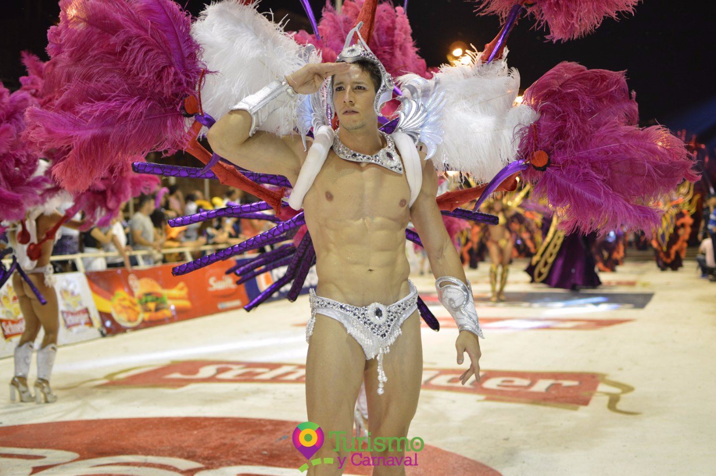 ARGENTINEMEN on X: LOS CHICOS DEL CARNAVAL DE GUALEGUAYCHU 2017 PARTE 4  t.co5IJhCH5j96 #CARNAVAL #CORSODROMO #gualeguaychu  t.coOVCCIBogsU  X