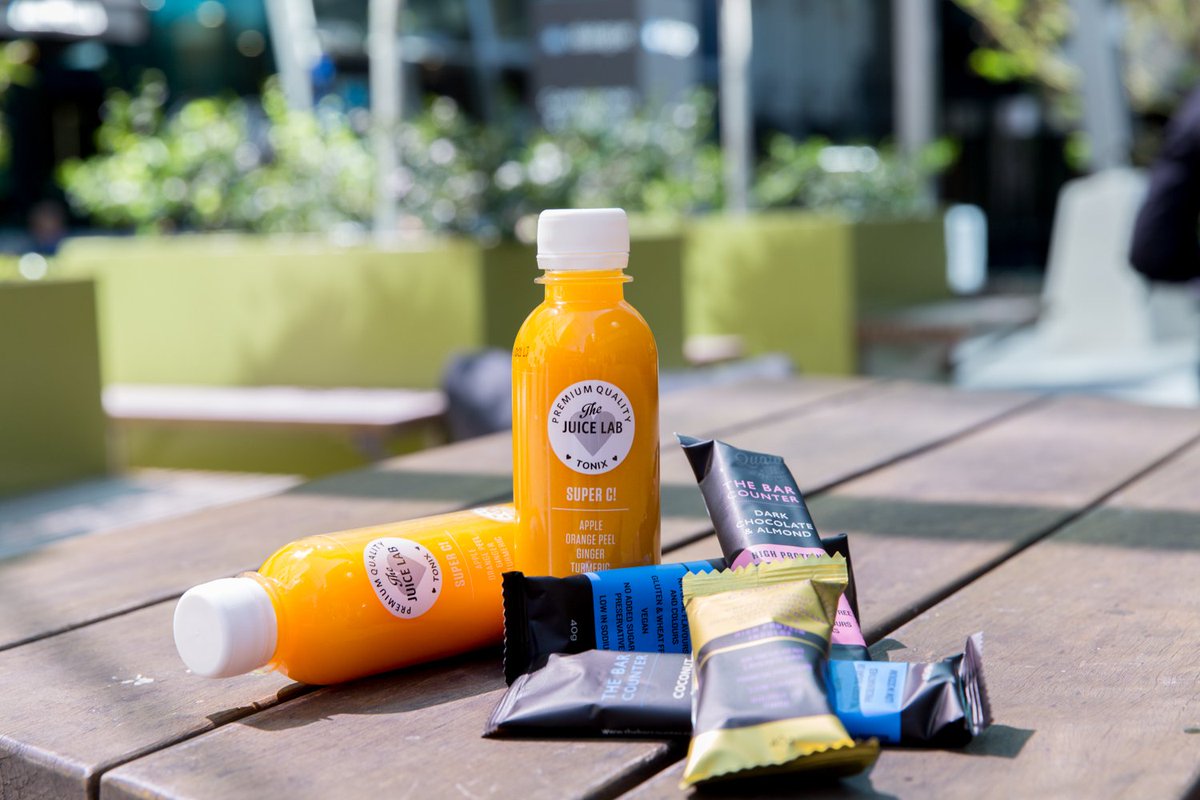 TheBarCounter's tweet image. Here is a snack you can feel good about! Pair up your fave bar with a TONIX from @thejuicelab #thebarcounter #thejuicelab