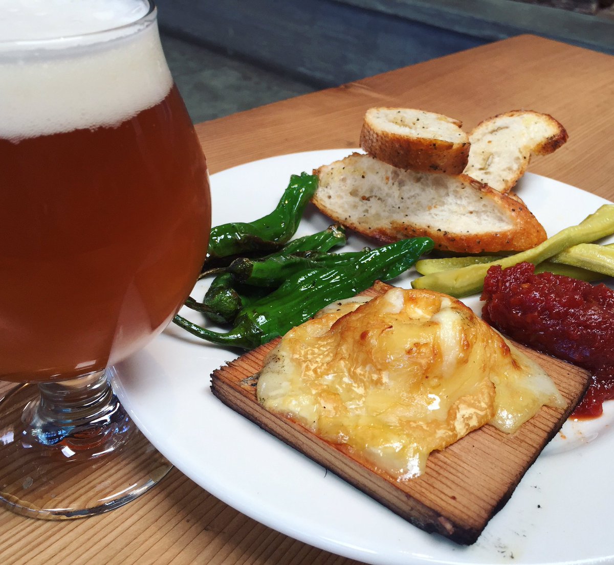 DrakesDShip's tweet photo. We've got a creamy and delicious #TuesdayTapping for you: From Antwerp, With Love Continental Pale Ale and Smoked Croutin 🧀🍻 https://t.co/xpE6XwKdBC