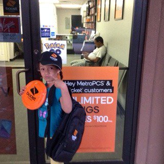 Easywireless7's tweet photo. Switch today and come get your free phone from Cynthia in Shawnee!! 
#joinourfamily#savebig#bestfamilyplansever#4for100#
@boostmbilerandy https://t.co/TkNWZje2UL