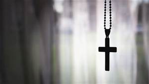 Hold the hand of Mother Mary, brokenmary.com The Rosary works,