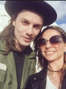 ilybutfuckyou's tweet photo. If this tweet gets 500 rts, could you follow me @edsheeran @JamesBayMusic @halsey?
You've taught me life is better when you admire someone. https://t.co/Bk7yhOGBek