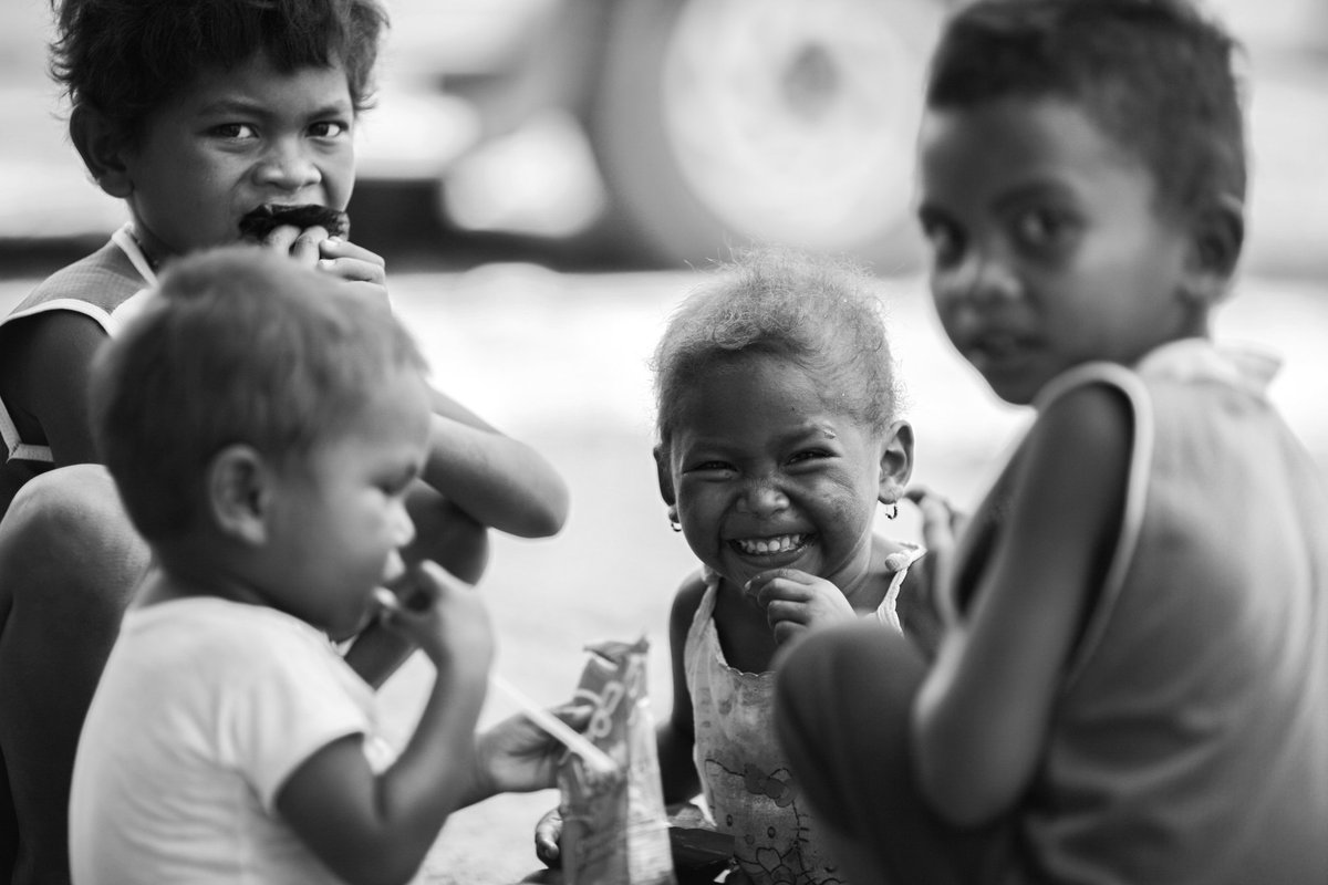 JCarlosCreate's tweet image. Mga napasaya natin nung saglit na dalaw natin sa Tarlac sa Aeta Community
#LibraryProject 
@sakololo2015 #ALDUBxDTBYLandas