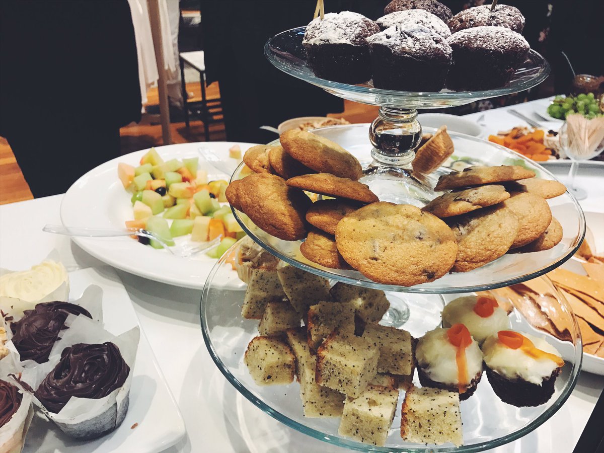 WPA_NYC's tweet image. Moments before these disappeared .. this image is basically a Snapchat @CupcakeMarket #unstoppablesupport #WPA