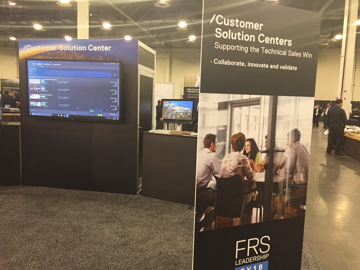 DesOS_CSC's tweet image. Great engagement with Sales and Presales at the Customer Solution Centers booth! #GoBigWinBig #eos2gether