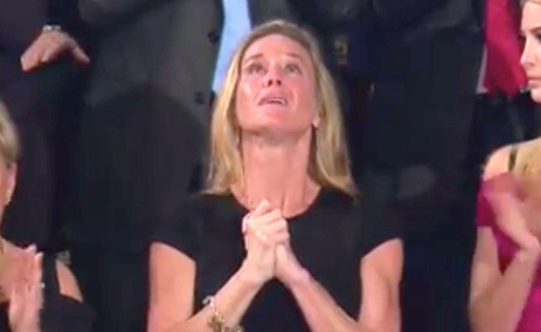 4fourtheking's tweet photo. In Donald Trump's Speech, An Emotional Moment From Widow Of Navy SEAL  |... https://t.co/gjqZbWMMaz via @YouTube #neverforgetryan #seal https://t.co/VrpvwS0l3C