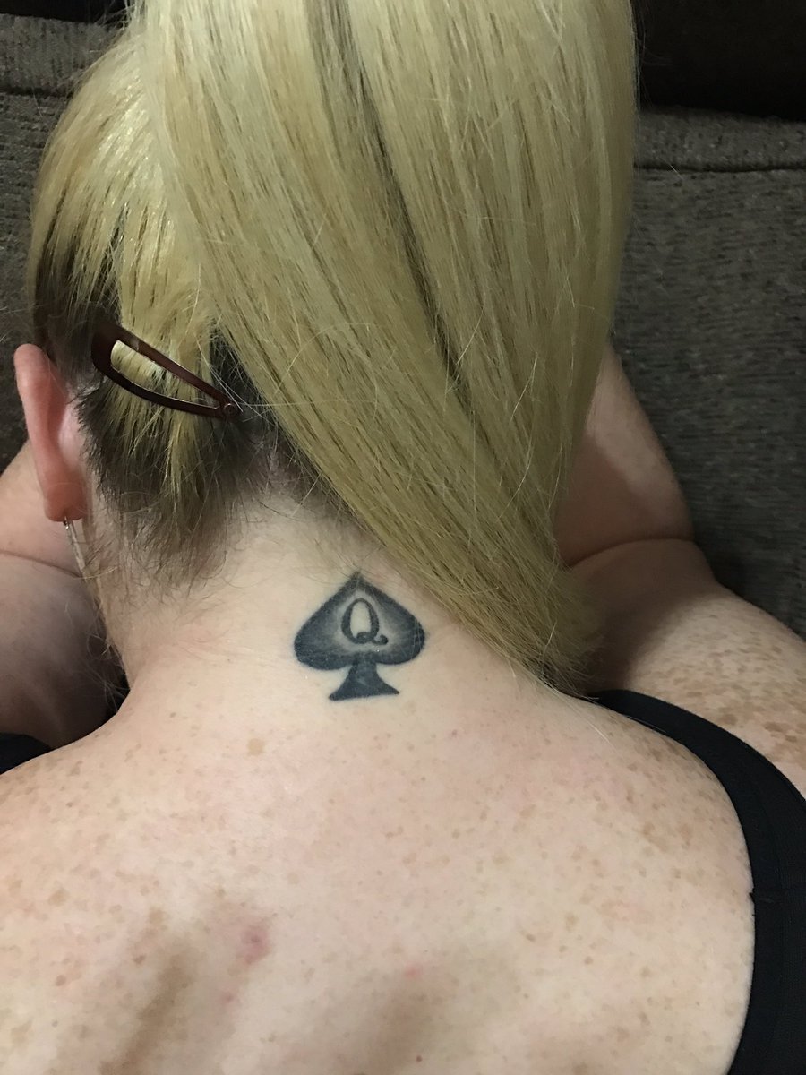 тату хотвайф. тату queen of spades. The queen of spades. тату bbc. жена queen of spades анклет.