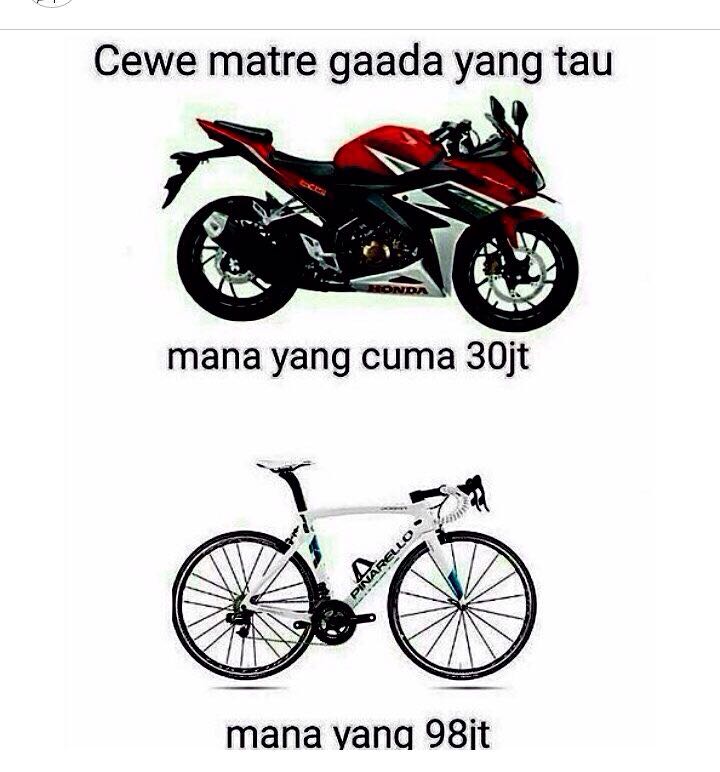 _TNIAU's tweet photo. Selamat siang, sehabis shalat dhuhur, bagi kalian para wanita, renungkanlah😊🤗👮 https://t.co/F7Xm1PnaxV