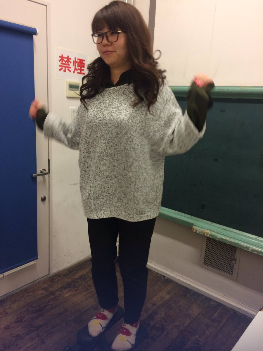 相席スタート 山﨑ケイ 相席スタートのゼビオで家トレメソッド 動画が追加アップされました 春に向けて 女子必見 単独の打ち合わせ合間にステッパーふみふみ お気に入りの靴下はダサいと評判 みてね T Co Hdb3ja81cl ゼビオ家トレ