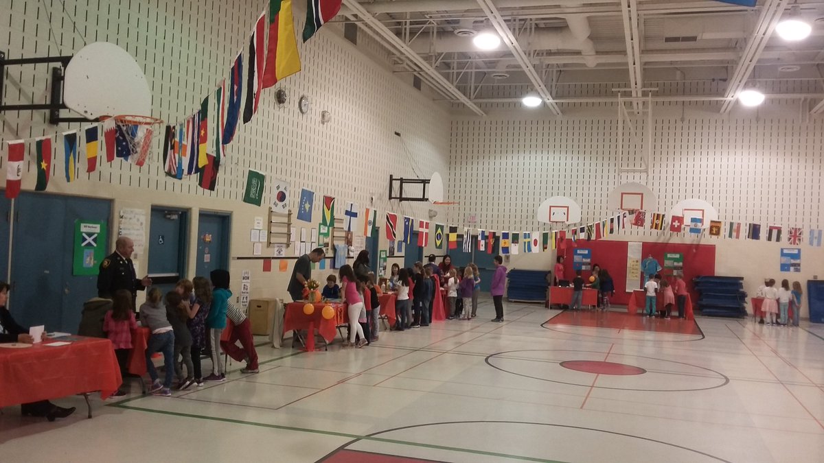 Thunderbirds were thrilled to see <a href="/AuthenticEduc/">Steve Revington</a> representing Australia at the World Cultures #HumanLibrary today. They miss you!