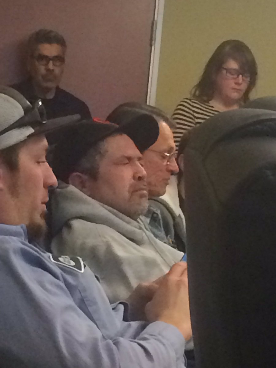 andynsandoval's tweet image. .@algonzalezlu393 making sure this #onlineorganizing stuff sinks in at the @ualocal393 hall.