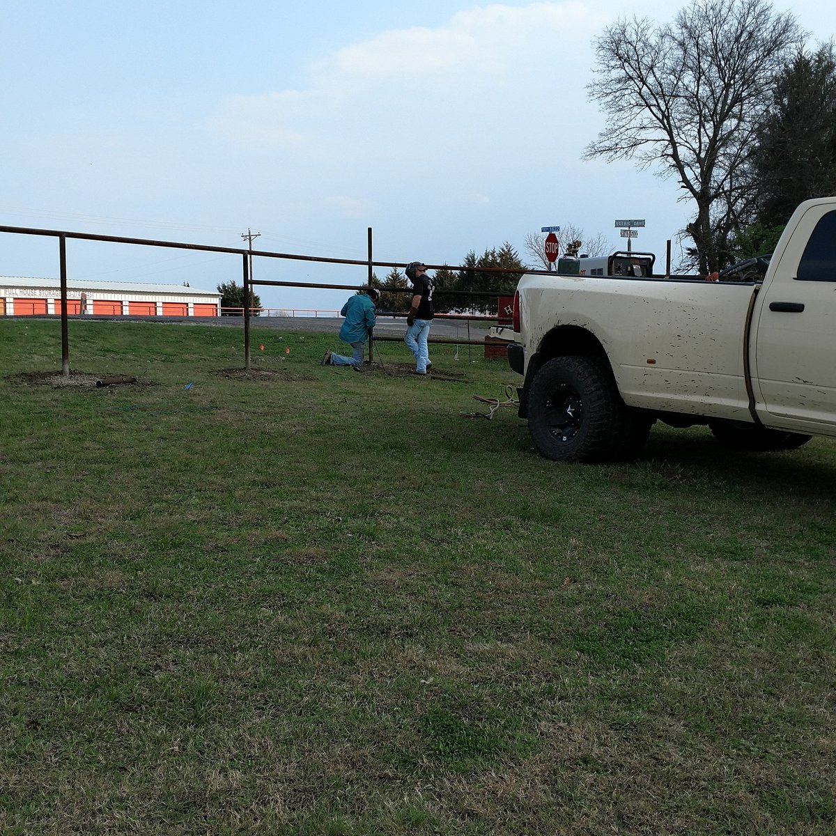 CtnaFireworks's tweet photo. The guys are hard at work working on the pipe fence... https://t.co/uokGUKSDlk