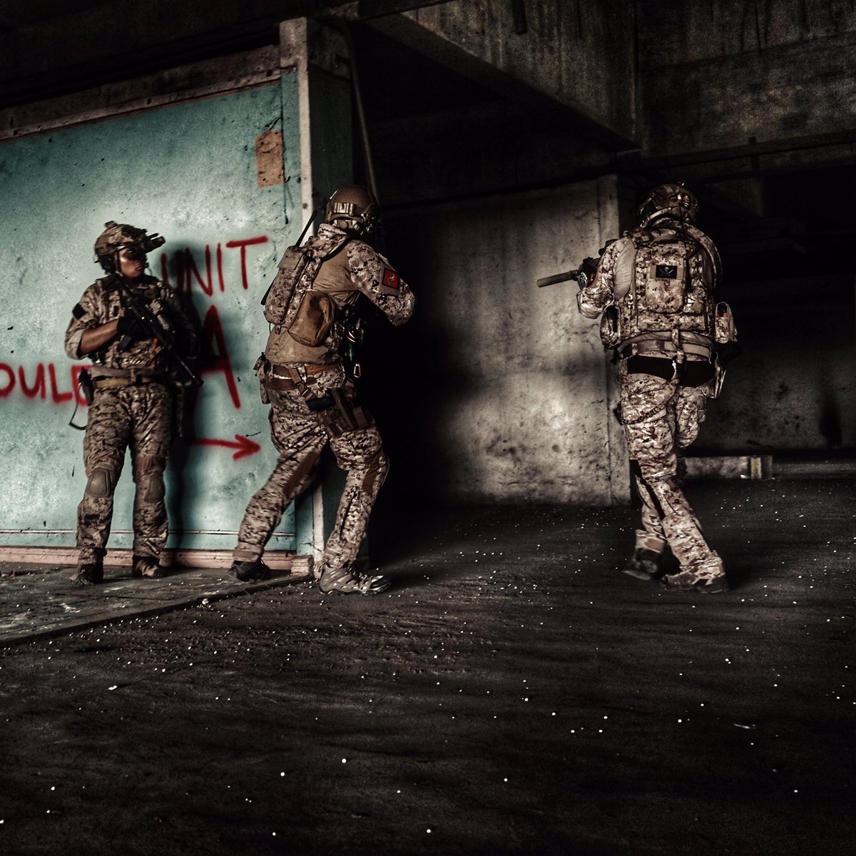 gelomeister's tweet photo. Skullbuckets, four-eyes, and exoskeletons pt.1 #airsoft #VSCOCam #Snapseed (📷: Rex Sabido) @hecklerandkoch #SemapoGear #milsim #NoCompromise https://t.co/WowL5kYrUl
