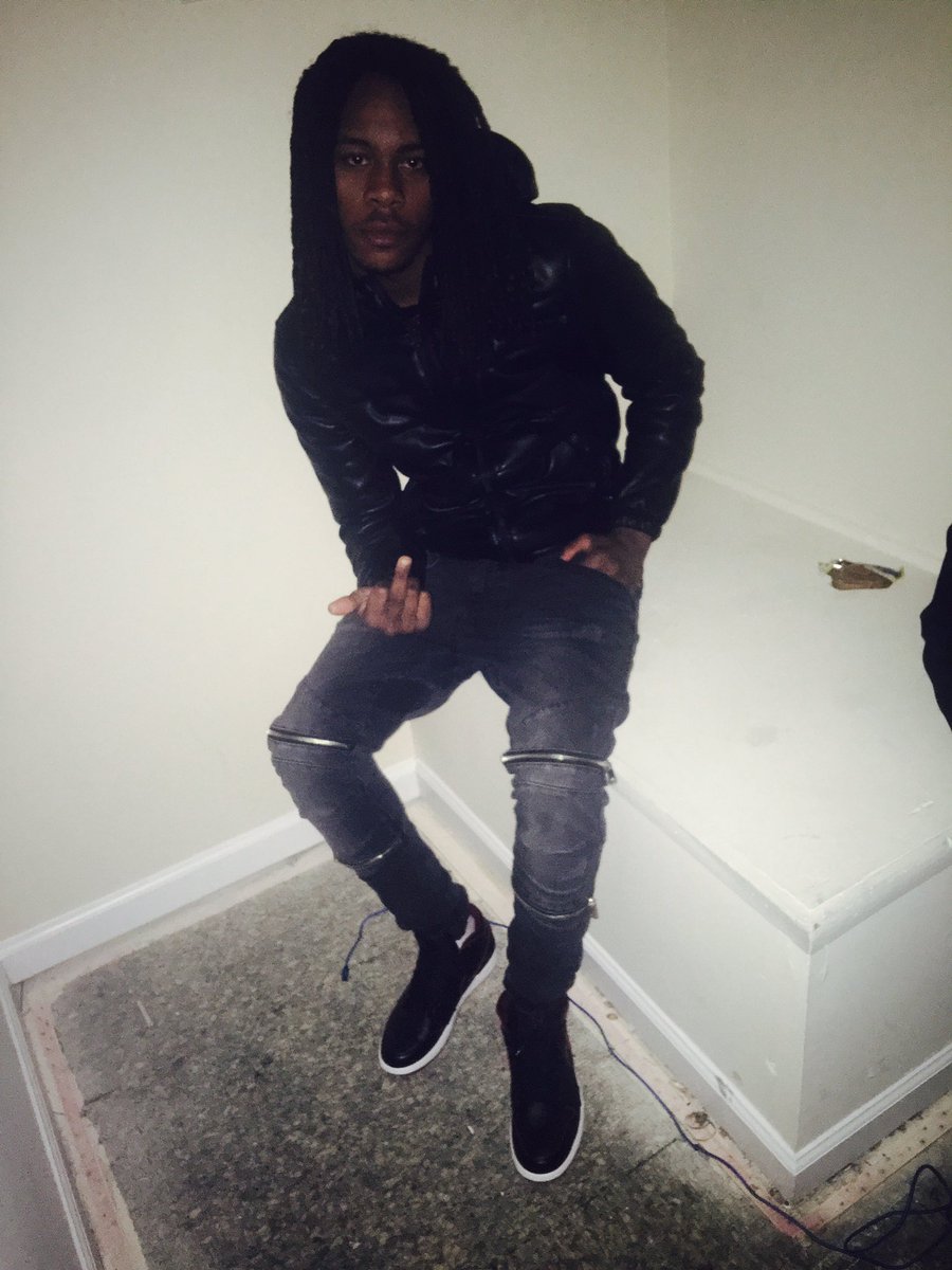 Daydayglizzygg's tweet photo. I Only Trap Wit Demons๐ #FuckDaOtherSide https://t.co/5VhFGekNTq