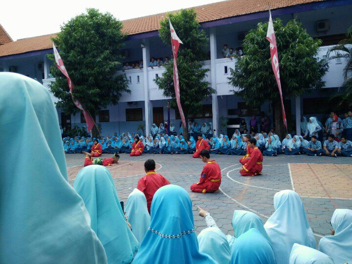 off_smamita's tweet photo. Roadshow Honda DBL bersama Jawa Pos... #hondaDBL #jawapos #SMAMITA #SMAM1TA https://t.co/vXgE7h6t9E