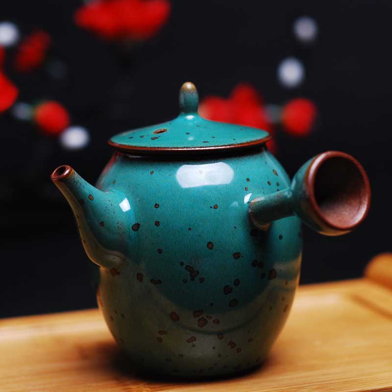1 Jun Kiln teapot 

toptealife.com/product-page/1…