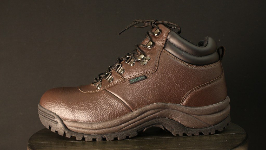 cliffs hiking boots