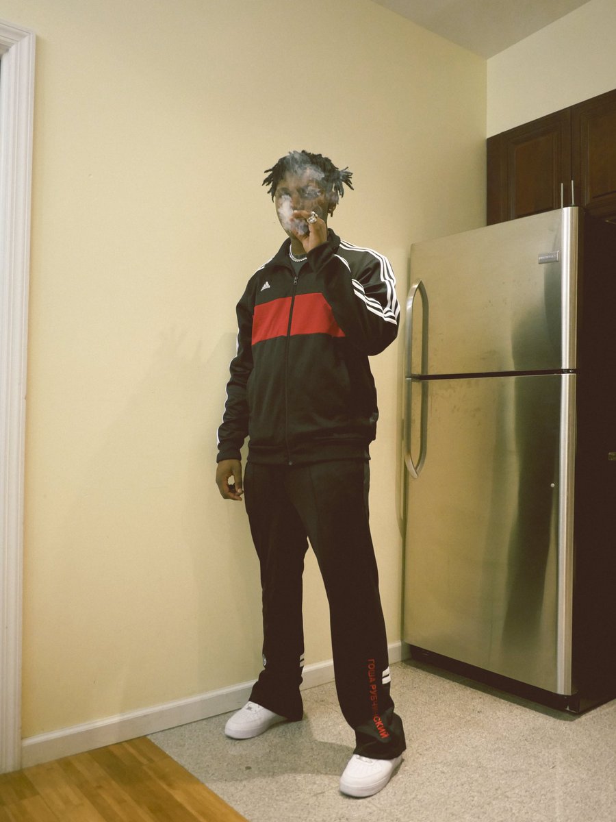 al20cal's tweet photo. Gosha Tuesdays 👺 https://t.co/QRO5URq5hX