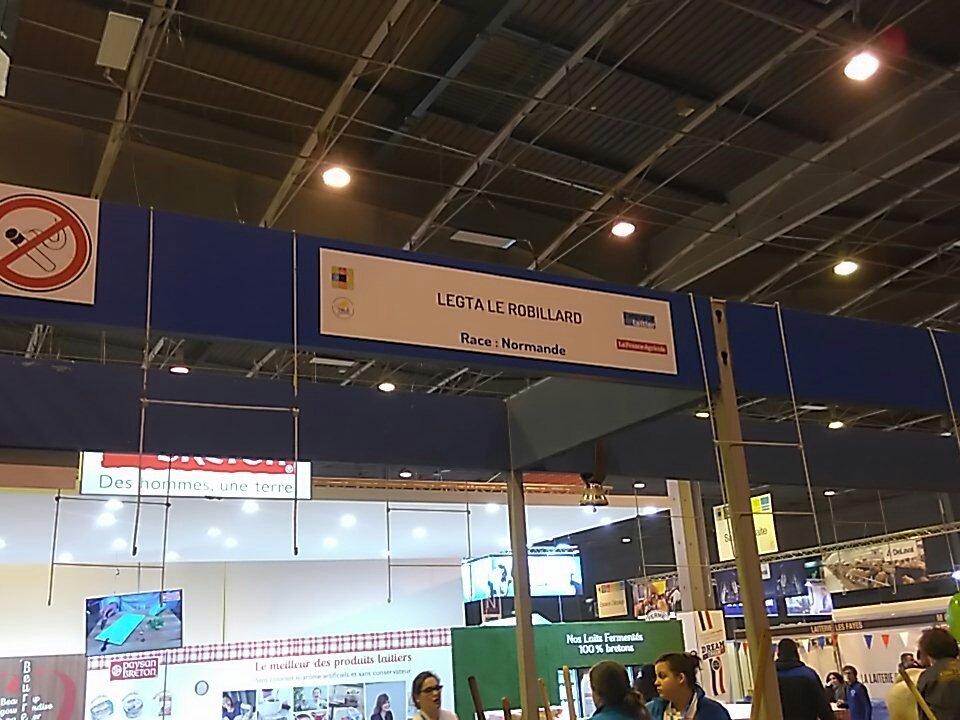 Robisback2017's tweet image. Ça y est notre panneau vient tout juste d&apos;être posé ! 😊