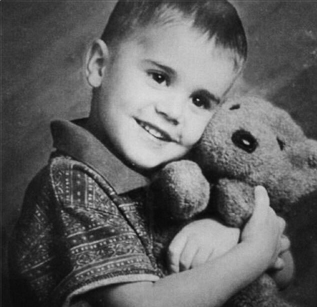 Elizabeth_DRSJ's tweet image. Un martes lluvioso en el hospital St. Joshep's, piso 2 habitación  126. A las 12:56:08 am. Nació mi felicidad❤️ #HappyBirthdayJustinBieber