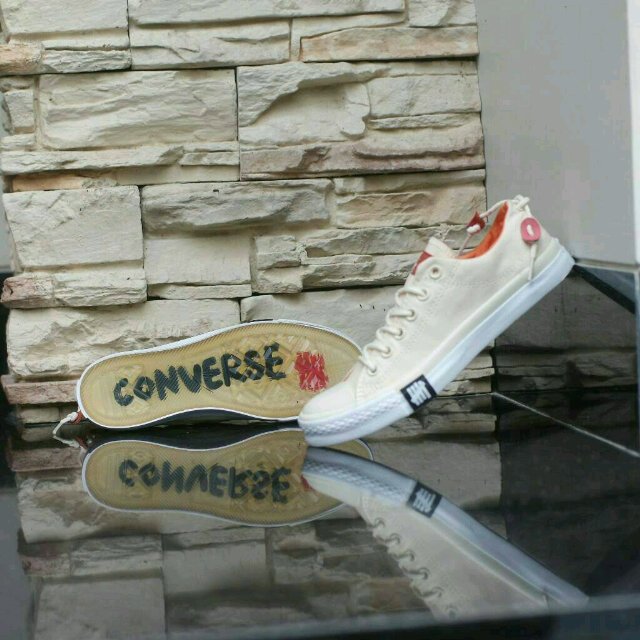 Deep_Sport's tweet image. Converse Cream Original Quality. Size 36-44. Promo 450rb. BBM 236E9F3B | WA 0852-6160-7965 | Line/IG @Deep_Sport