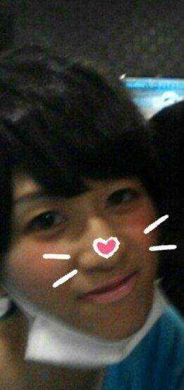ZGkVMcqNm1skczK's tweet photo. 中島裕翔してる人は会場で会ってもお菓子だけ貰って人で判断して無視したりします。似てもないのに調子にのるコイツ潰したいです🙌鍵垢なのでリプ責め頼みたいです。画像ツイート提供します。私も協力します👍

#わーーーージャニオタ潰し垢さんと繋がるお時間がまいりましたいっぱい繋がりましょ https://t.co/8yj109TBXh