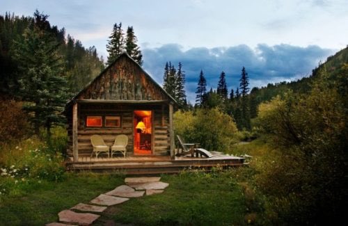 IntrovertLiving's tweet photo. Introvert dream homes https://t.co/FPZOXYrA2Q