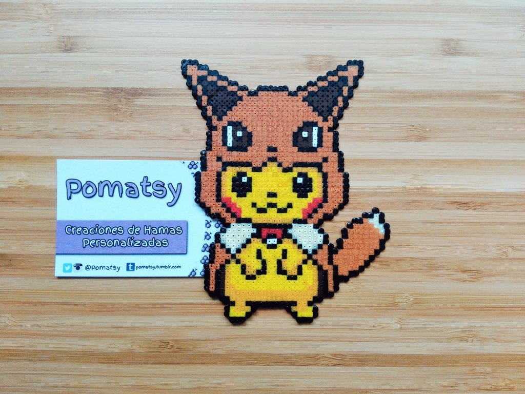 Pomatsy's tweet image. Pika Eevee!