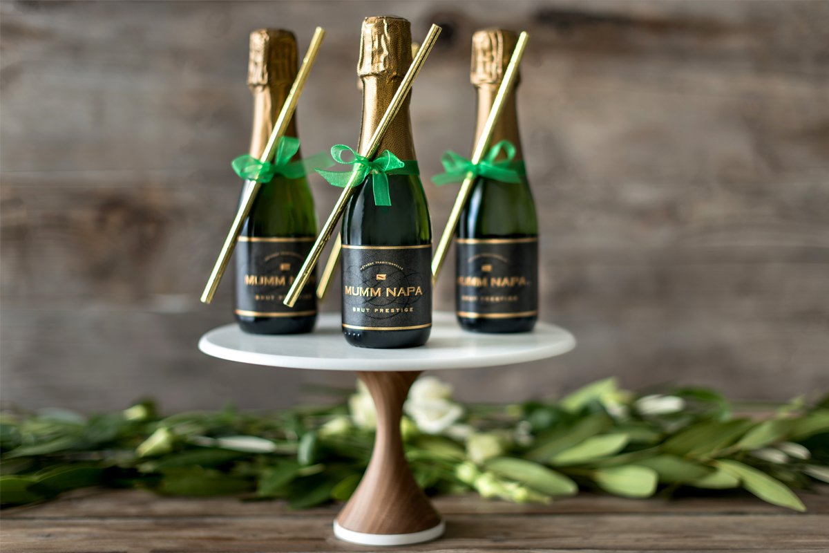 Celebrate like every day is the lucky one. #MummNapa #BetterWithBubbles