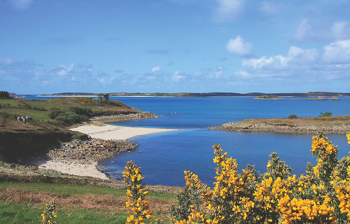 ILoveCornwallUK's tweet photo. 10 #spring essentials on @visitIOS, incl festivals, food and things to do! https://t.co/BIRO02CIiY https://t.co/hBhDS8yztk