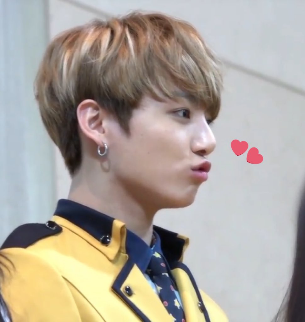 Close on Twitter: "#bts #jungkook pout https://t.co/b7T20soQPO"