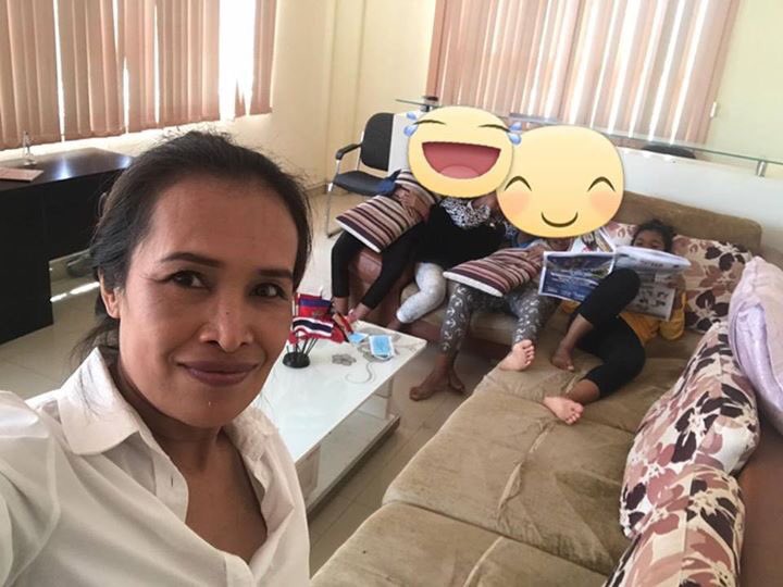 Somaly Mam ๐๐ (@mamsomaly) on Twitter photo I don't know how much they learn at the center, mommy just busy for few minutes then turn back everyone sleep ๐๐ <a href="/IAMannalynnemcc/">AnnaLynne McCord</a> I don't know how much they learn at the center, mommy just busy for few minutes then turn back everyone sleep ๐๐ <a href="/IAMannalynnemcc/">AnnaLynne McCord</a>