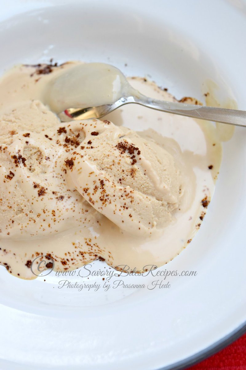 Delicious homemade,no-churn,coffee icecream!
recipe:savorybitesrecipes.com/2016/10/coffee…