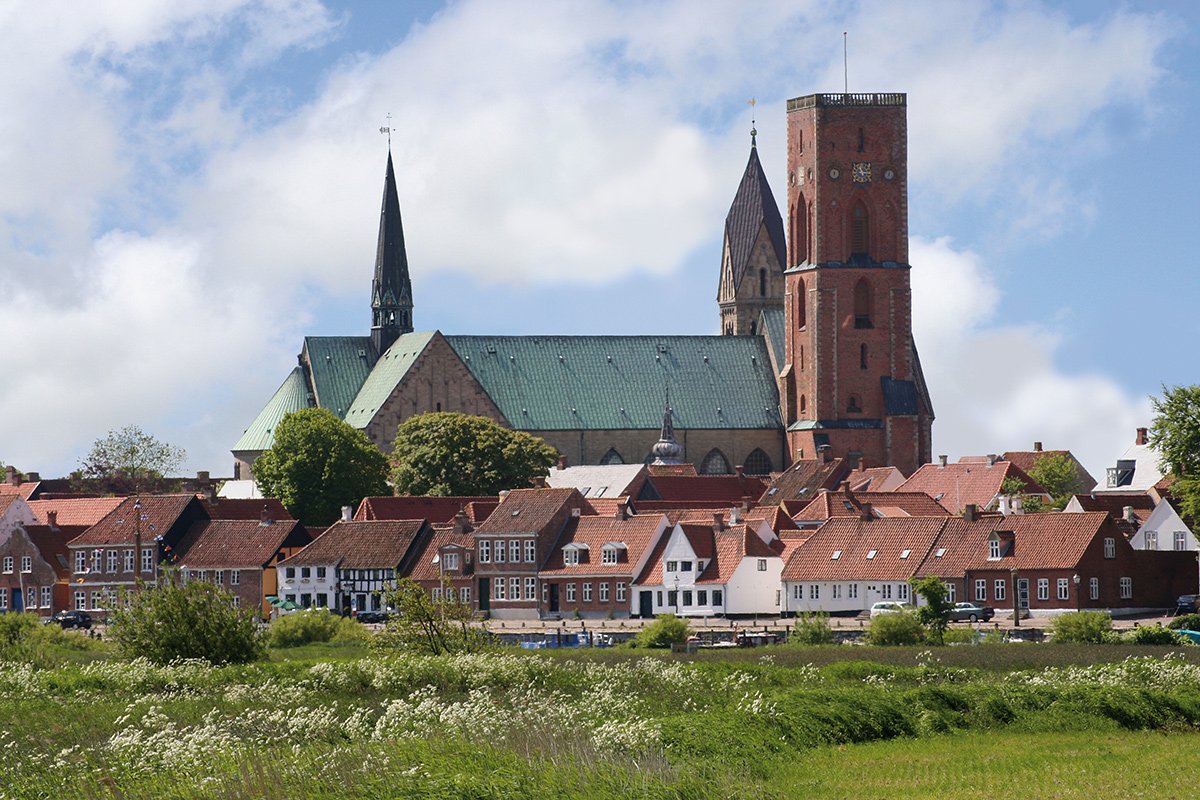 danhostel's tweet photo. #Easter #holiday in #Ribe https://t.co/oFINcBtnqt #tourism #Danhostel #hostel https://t.co/KCLJ7M0yQx