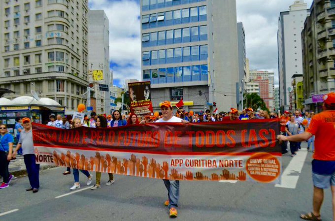 Ver imagem no Twitter