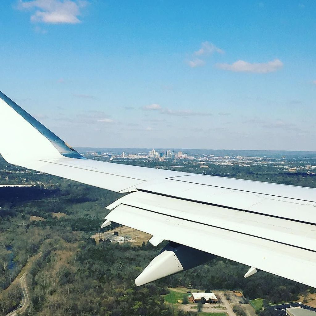 amandaabella's tweet image. Nice to meet ya Tennessee! #travelhacker #laptoplifestyle #girlswhotravel #glt #digitalnom… ift.tt/2msUxBJ
