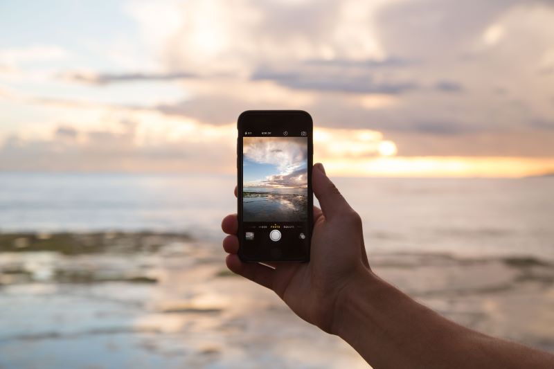 hackerbits's tweet image. Progressive Web Apps: An Interview with @HenrikJoreteg hackerbits.com/interviews/pwa…