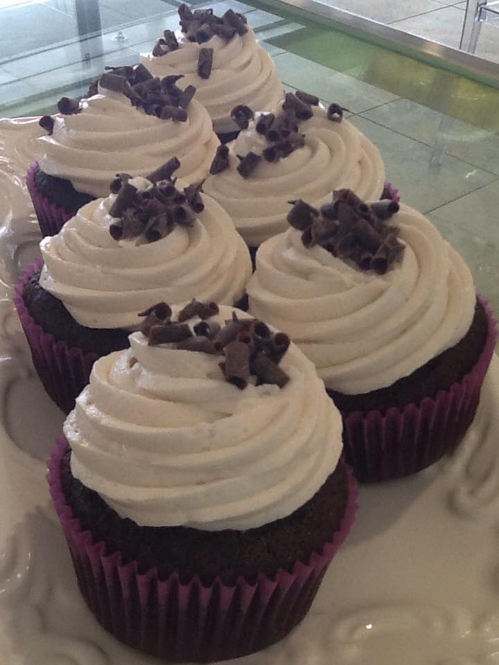 Guess what London! It's that time of the week, plant based Wednesday!
We got some yummy #vegan treats for you #ldnont #forestcity