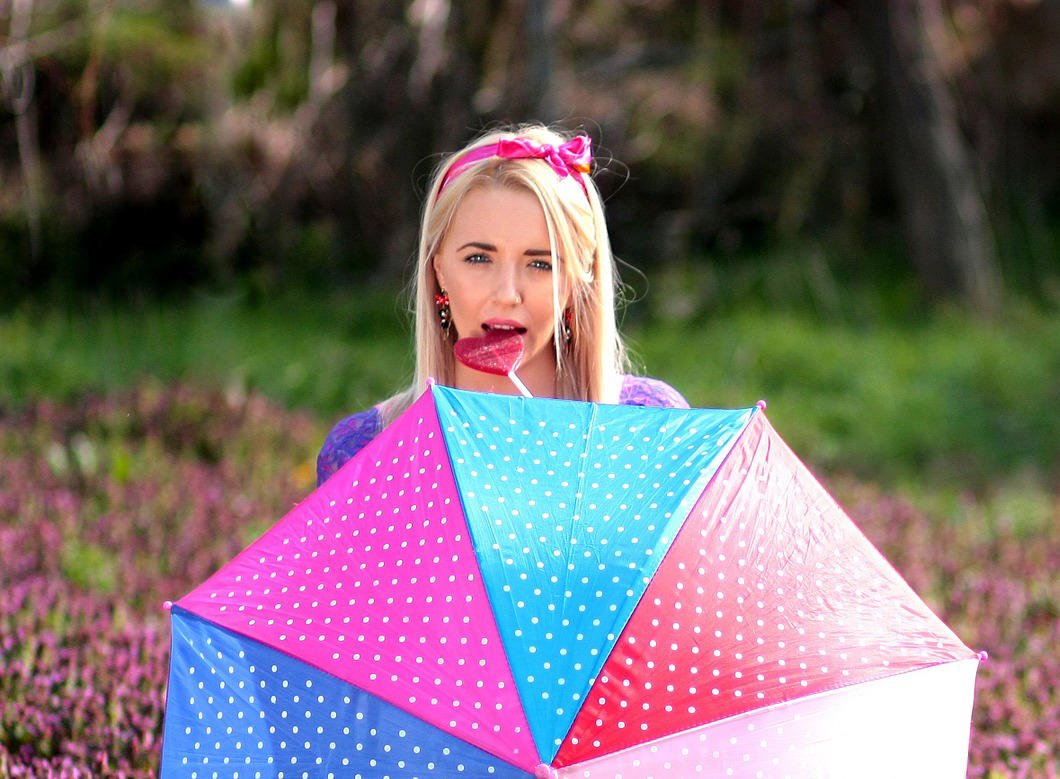 They call me sugar 'cuz I'm sweet as candy. #sugarbaby #sugardating