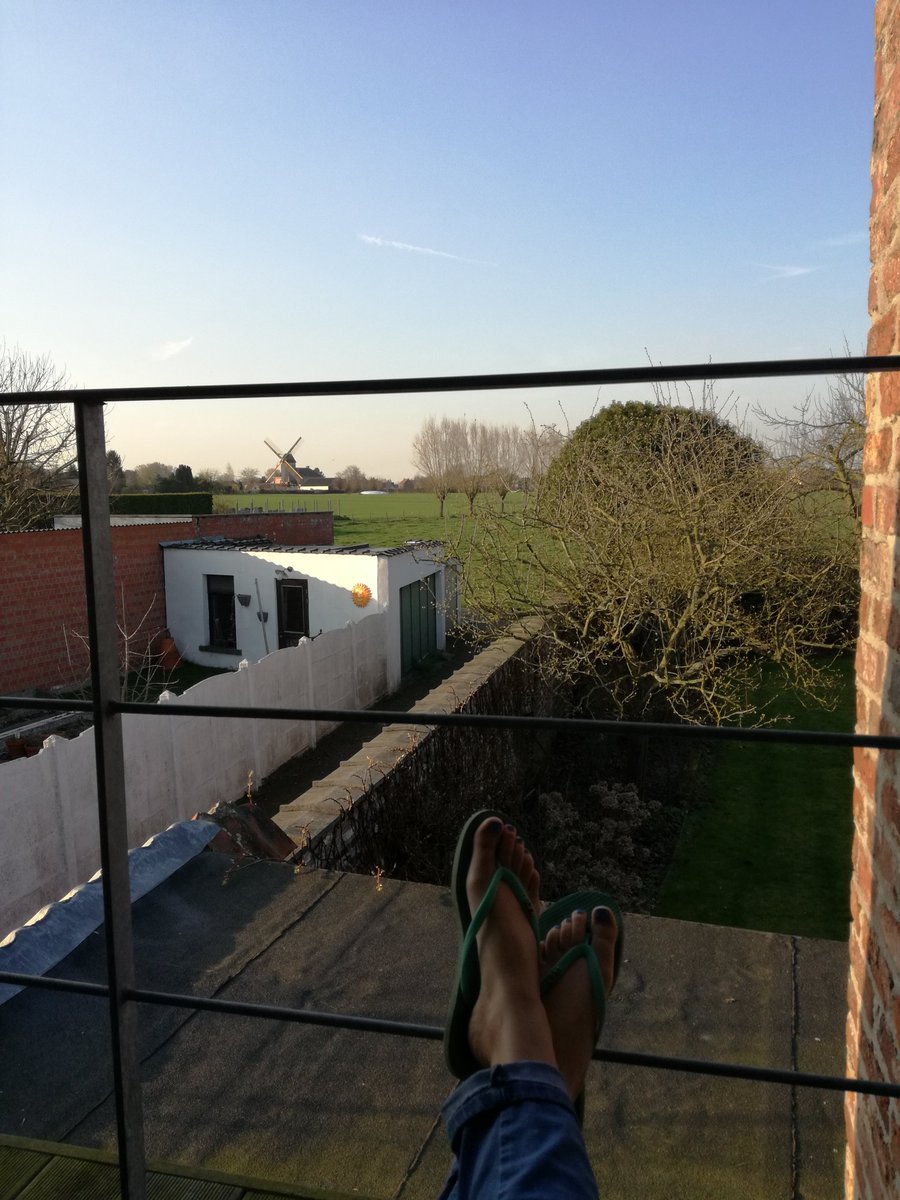 ChaneJonker's tweet photo. Sitting on the porch taking in some of the good weather and starting to get motivated for Saturday's race #focus #spring #cyclinglife https://t.co/DUCRWAOuwX
