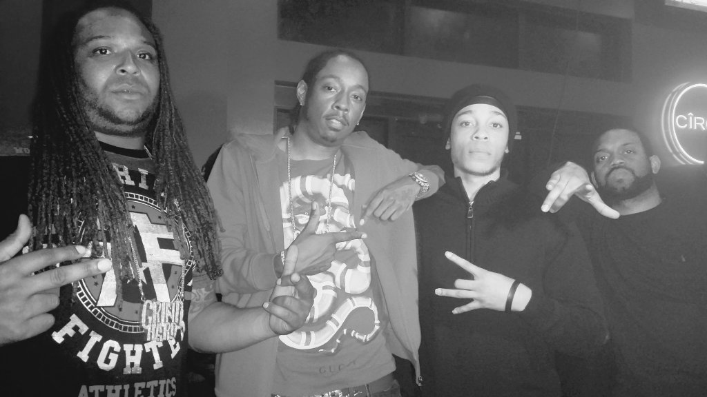 Redonthebeat's tweet photo. We put in some major work the past few months. #2ClipTrip #cellblocksandgreendots #sb3 #Theheadthatwearsthecrown https://t.co/yRkIoCQv6h