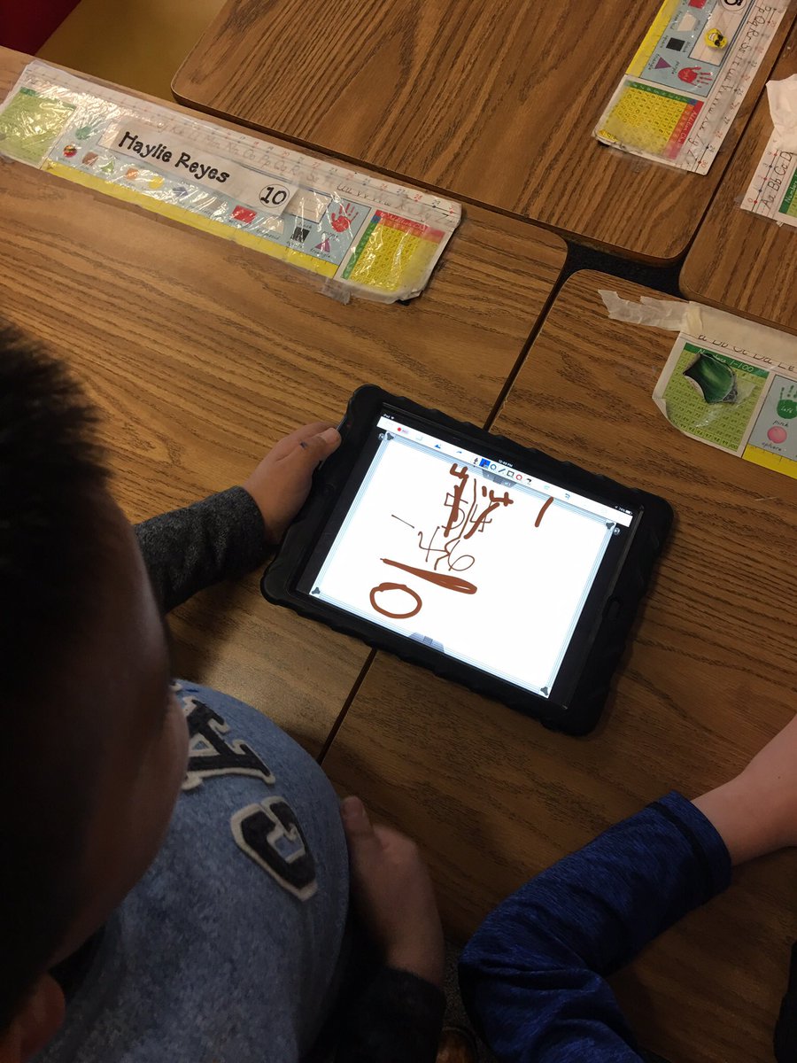 MsMacJack's tweet photo. Using our iPads to solve 2 & 3digit subtraction equations! #findingthedifference #ungroup #qrcodes #IXL #doceri #sillyinsecond #phesbulldogs https://t.co/MJLVCoZ8PH