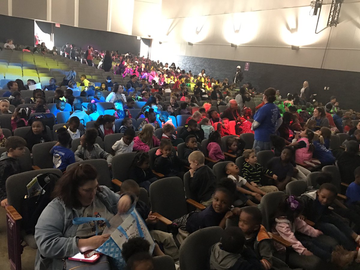 School wide Field Trip to Madagascar a Musical Adventure Jr.!