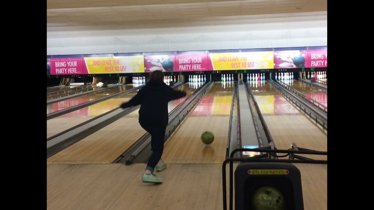 Bowling tonight! <a href="/Jambowlree/">Jambowlree</a>