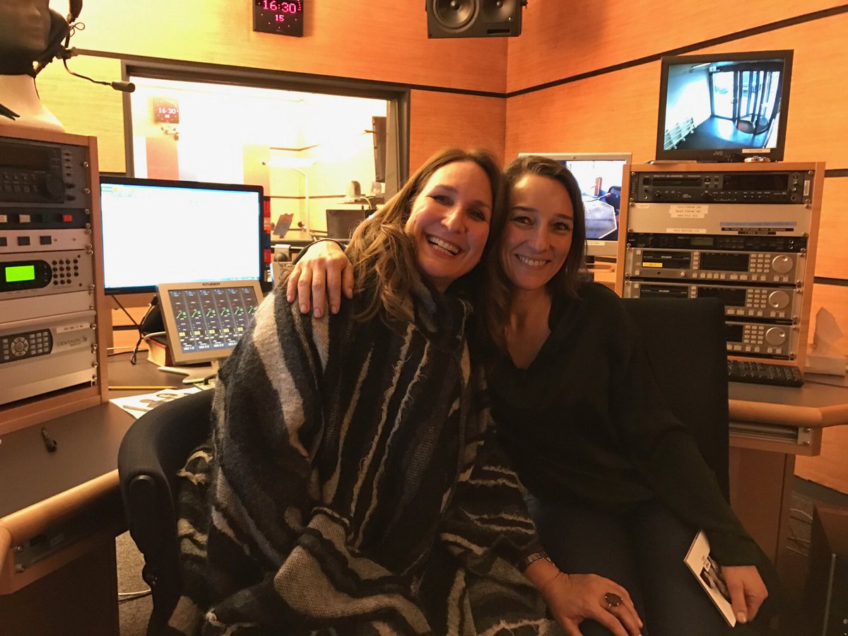 La chanteuse genevoise Noga est belle dedans et dehors. À entendre ce soir à 20h sur la Première dans Entre nous soit dit