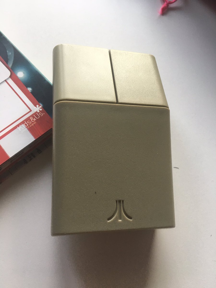 AtariSTFan's tweet photo. Before & after a sun bath.
#Atari #mouse #STM1 https://t.co/DFlhasp57r